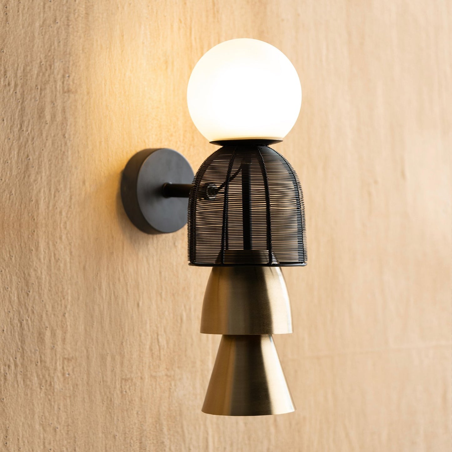 Totem Black Wall Lamp